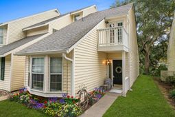 3 Town Park Lane photo 4