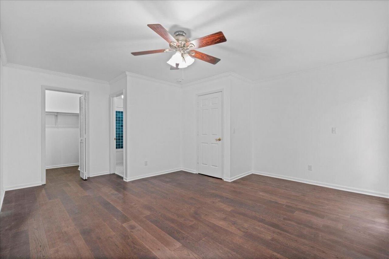 3 Town Park Lane Photo 21