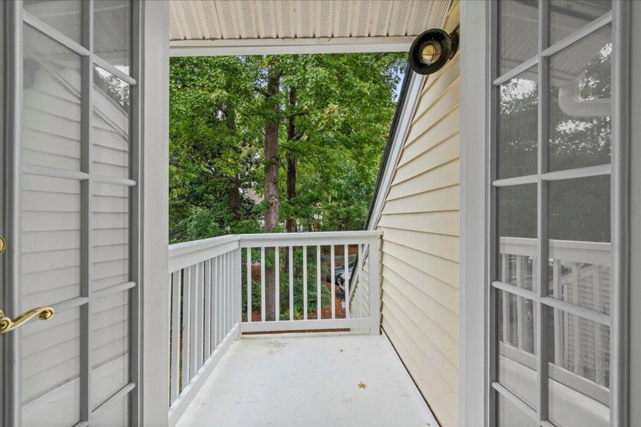 3 Town Park Lane Photo 23