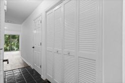 3 Town Park Lane photo 4