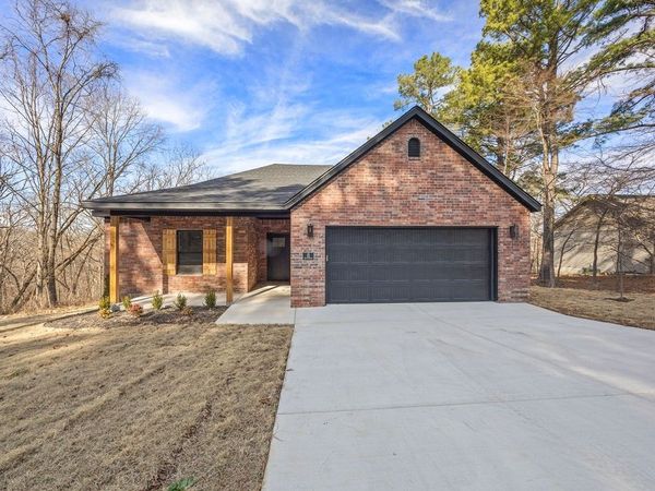 8 Skye Drive, Bella Vista, AR 72715