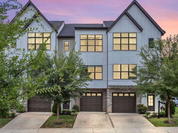 204 Stonecrest Cir, Nashville, TN 37209