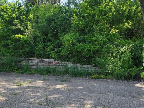 15080 Buck Hill Road, Burnsville, MN 55306