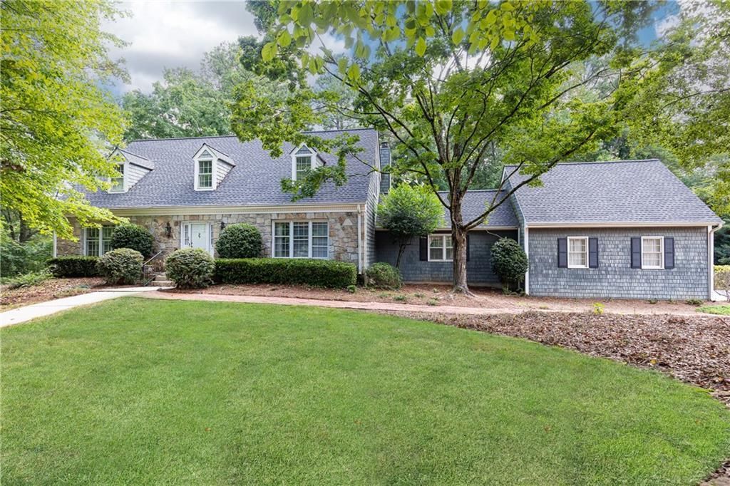 8205 Innsbruck Drive, Atlanta, GA 30350 Main Photo