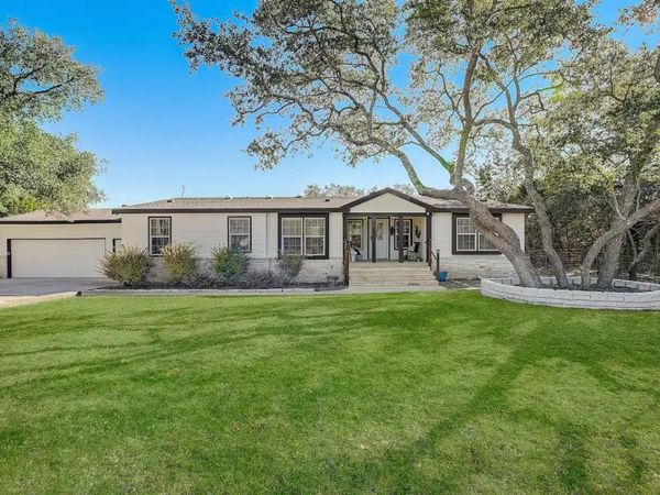 3001 Cox RD, Blanco, TX 78606