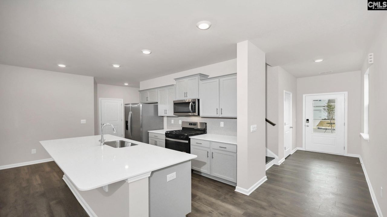 198 Livingston Woods Drive Photo 4