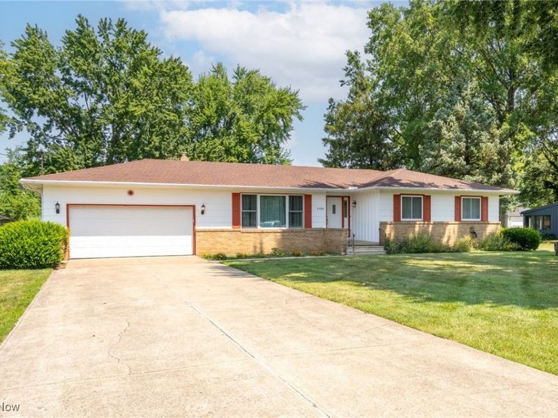 43304 Dellefield Road, Elyria, OH 44035 Photo 1