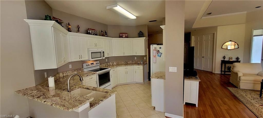 8524 Fairway Bend Dr, Estero, FL 33967 Photo