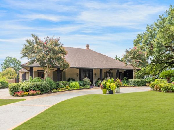 301 Beverly Drive , Lafayette, LA 70503