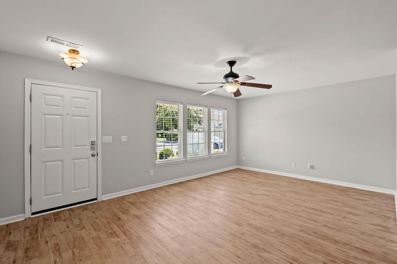 107 Darcy Avenue Photo 4