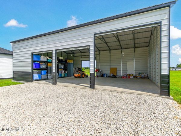 8350 DRY FORK ACRES ROAD, New Bloomfield, MO 65063