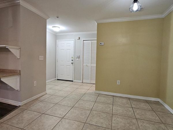3591 KERNAN Boulevard S, Unit 323, Jacksonville, FL 33224