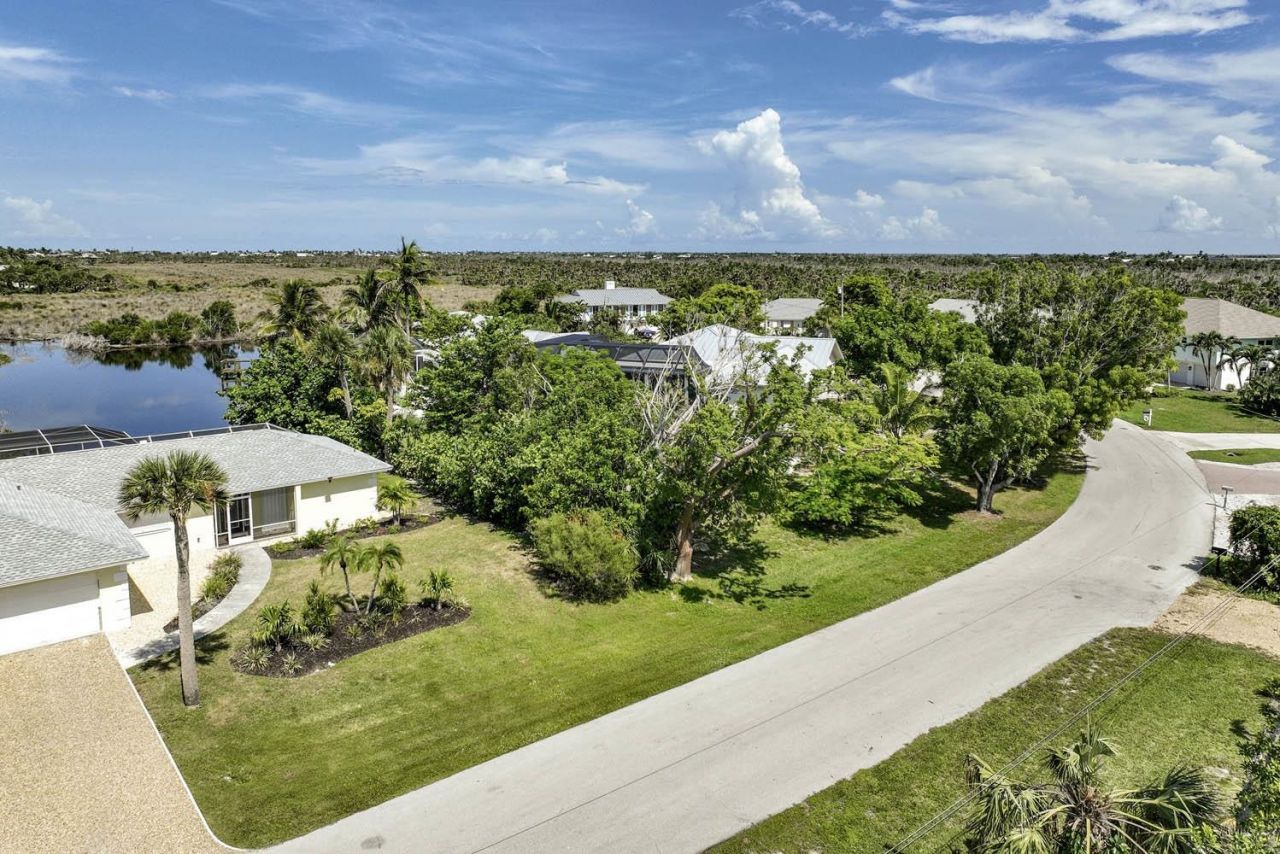 714 Durion Ct., Sanibel, FL 00000 Photo