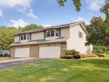 6840 Thames Road, Woodbury, MN 55125