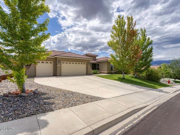 10380 Cavalry Circle, Reno, NV 89521