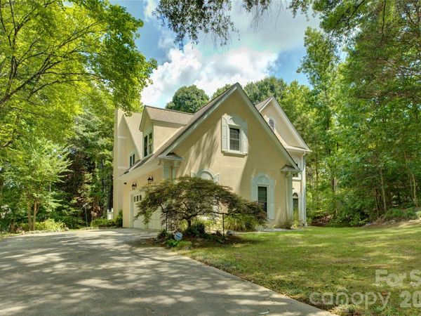 15608 Woodland Ridge Lane, Unit 13, Charlotte, NC 28278