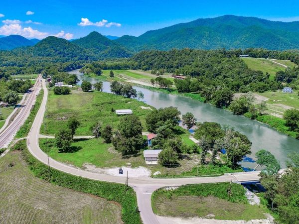 151 South Hwy 107, Del Rio, TN 37727