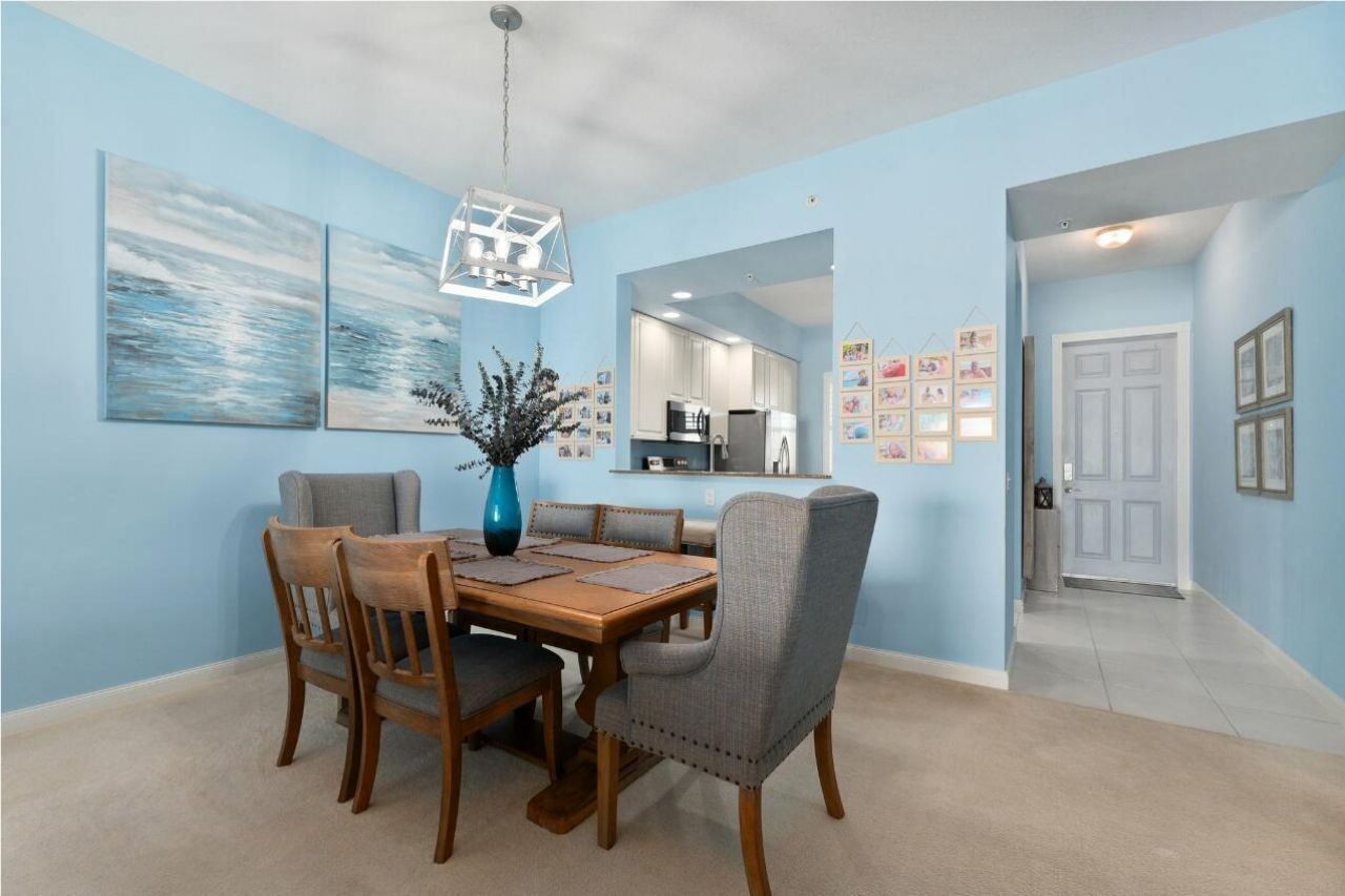 29 Harbour Isle Drive, Unit 203, Fort Pierce, FL 34949 Photo