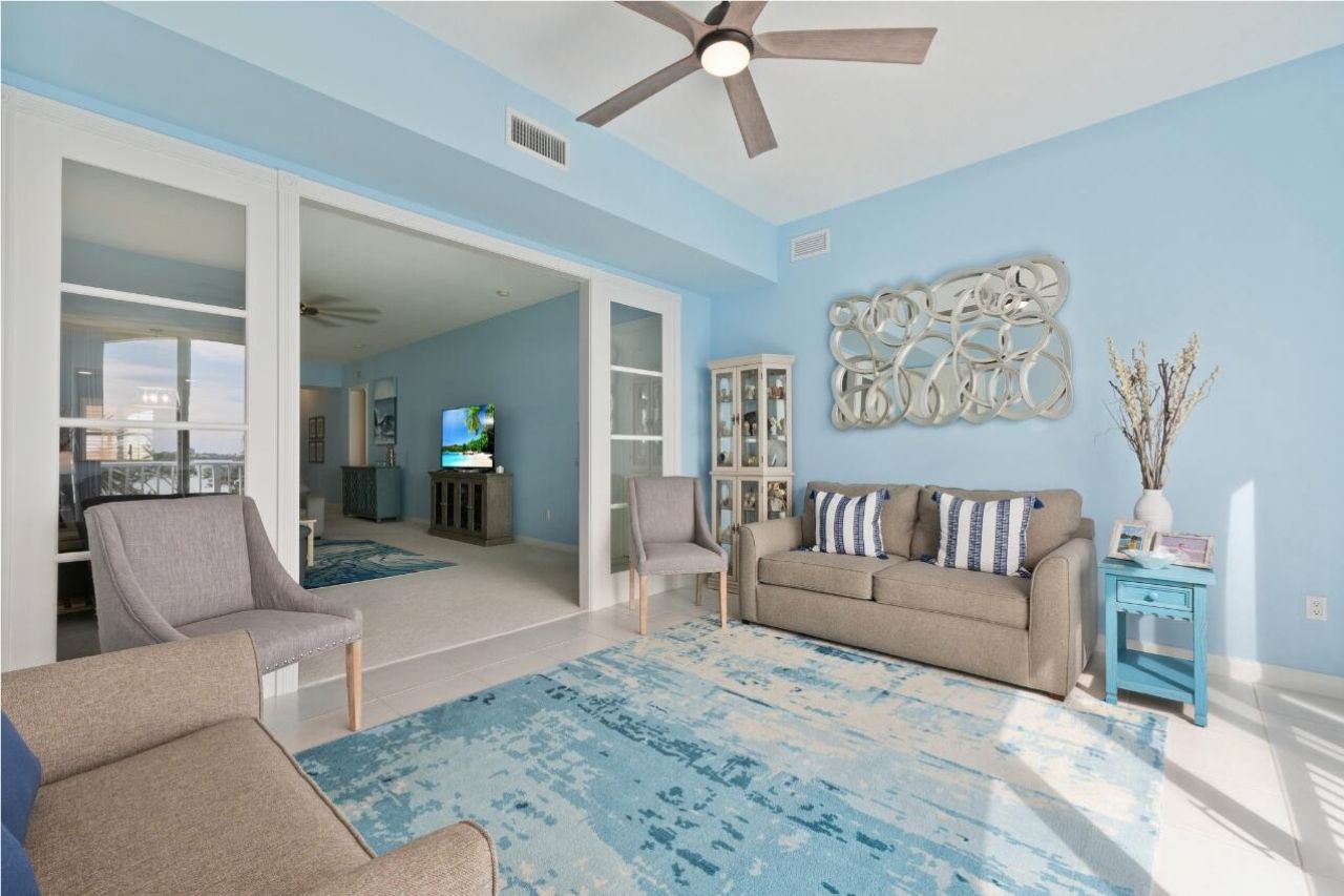 29 Harbour Isle Drive, Unit 203, Fort Pierce, FL 34949 Photo