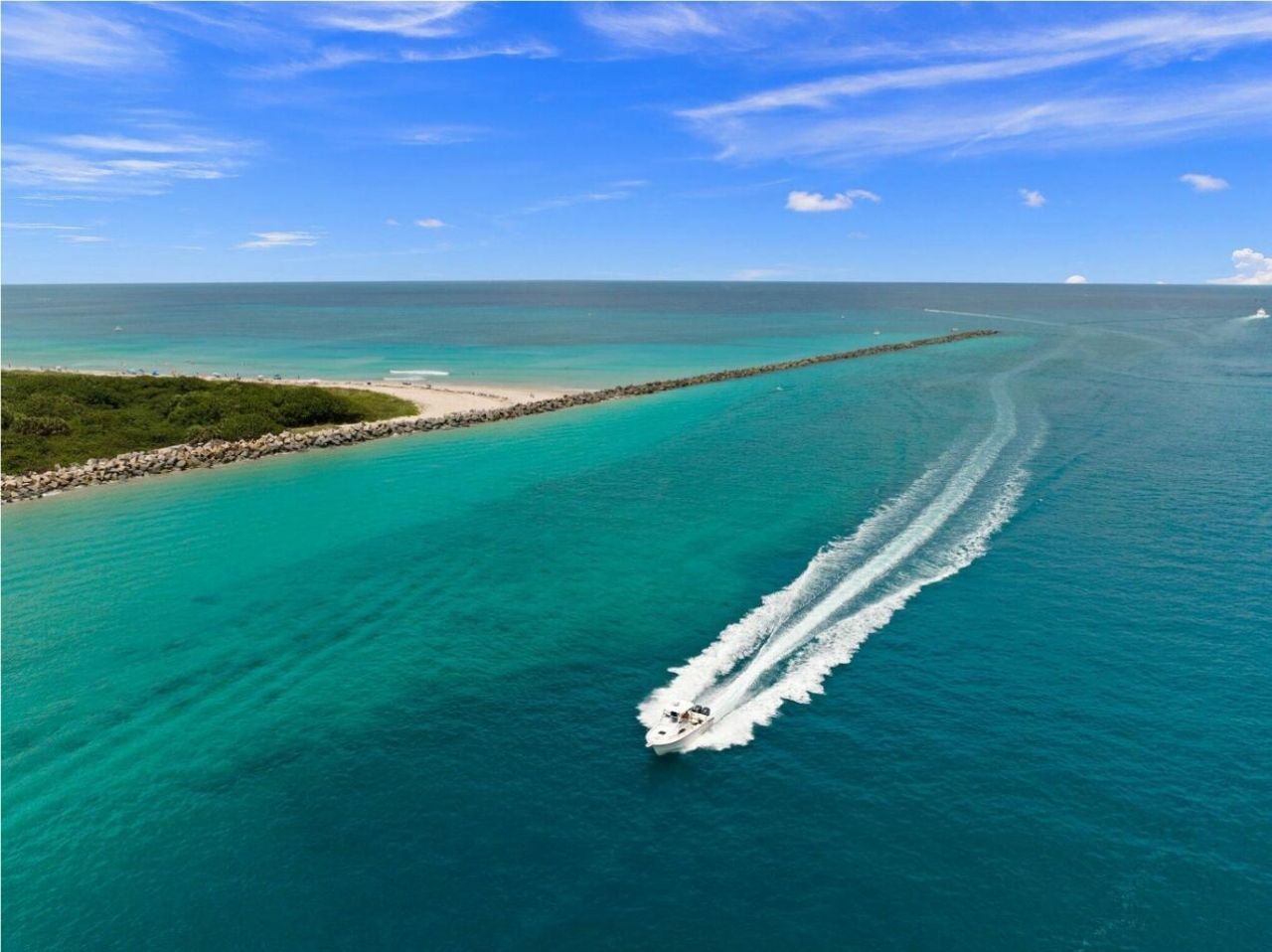 29 Harbour Isle Drive, Unit 203, Fort Pierce, FL 34949 Photo