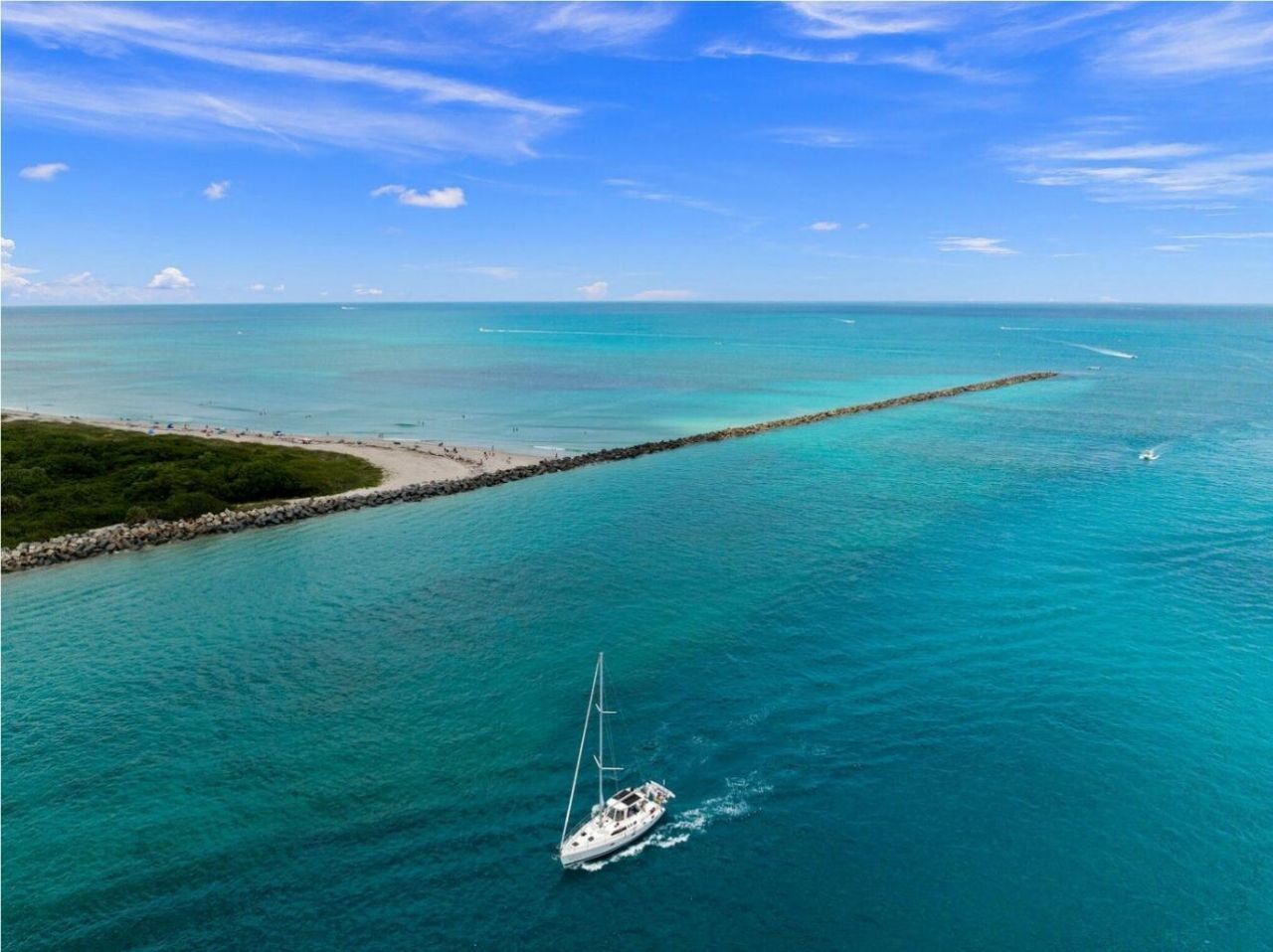 29 Harbour Isle Drive, Unit 203, Fort Pierce, FL 34949 Photo