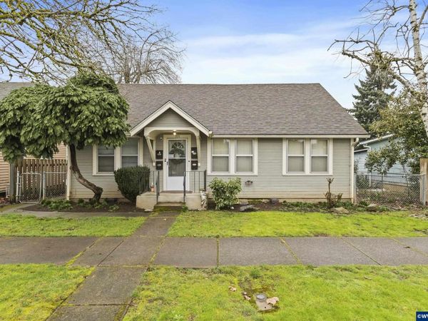 771 21st St SE, Salem, OR 97301
