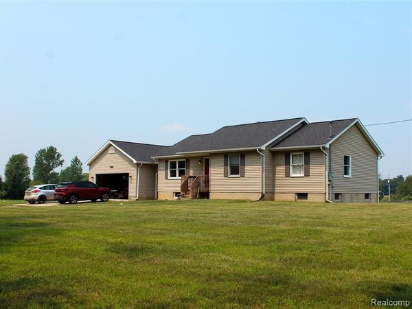 1583 E Lansing Road, Antrim Twp, MI 48857
