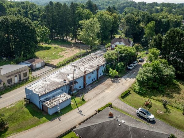 536-540 Filbert Orient Rd, Fairbank, PA 15435