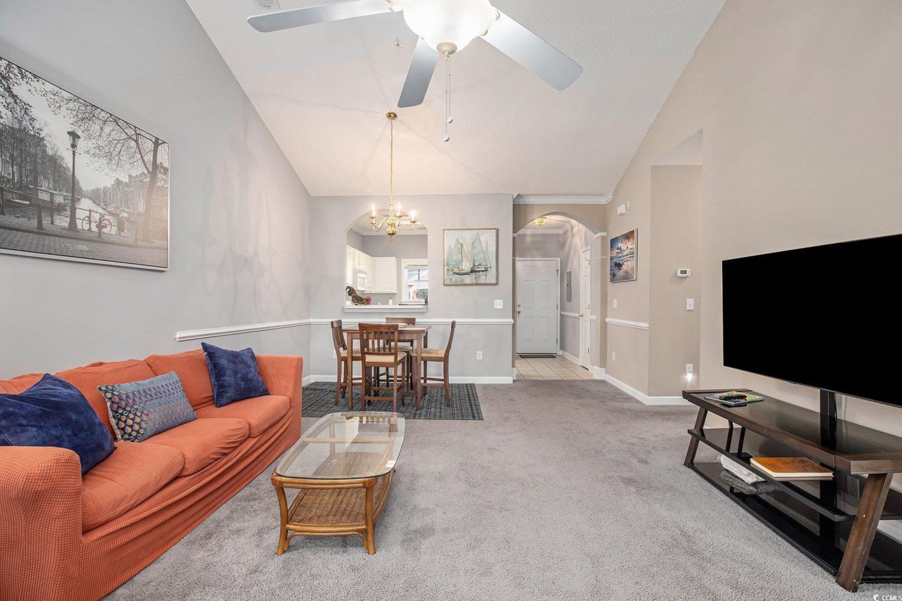 6015 Catalina Dr. Photo 10