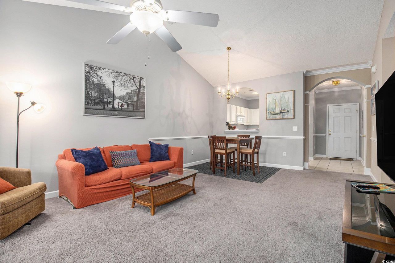 6015 Catalina Dr. Photo 11