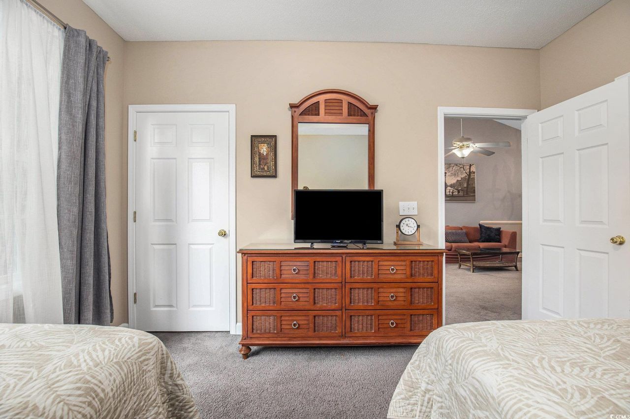 6015 Catalina Dr. Photo 16