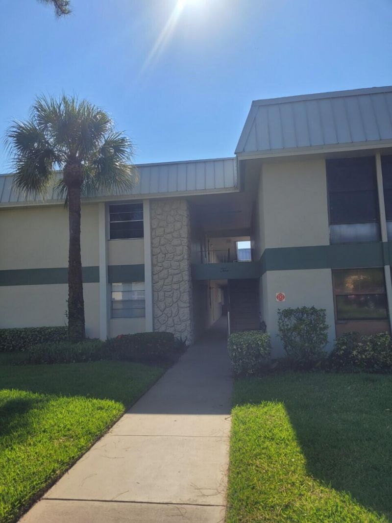 2302 Sunrise Boulevard, Unit 201, Fort Pierce, FL 34982 Photo