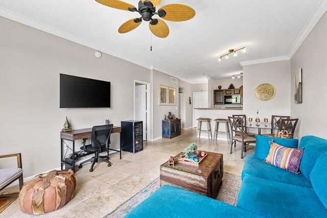 580 S Sapodilla Avenue, Unit 304, West Palm Beach, FL 33401 Photo