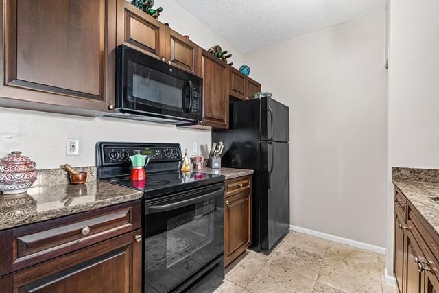 580 S Sapodilla Avenue, Unit 304, West Palm Beach, FL 33401 Photo