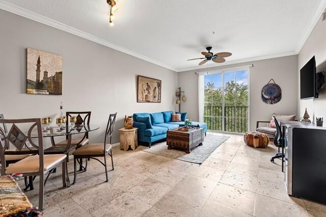 580 S Sapodilla Avenue, Unit 304, West Palm Beach, FL 33401 Photo