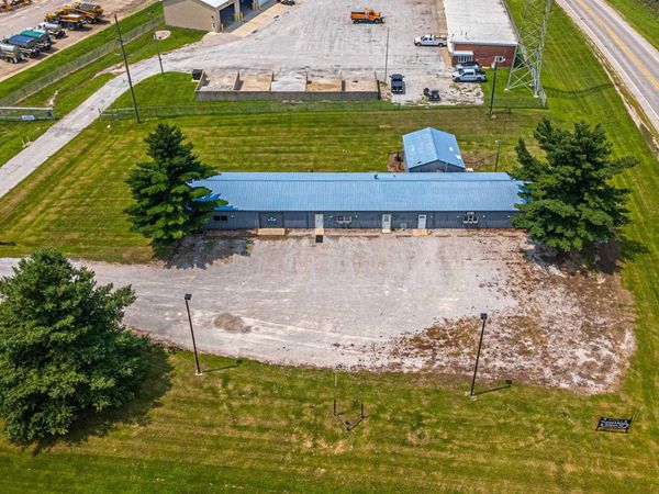 9632 State Route 29 , Mason City, IL 62664