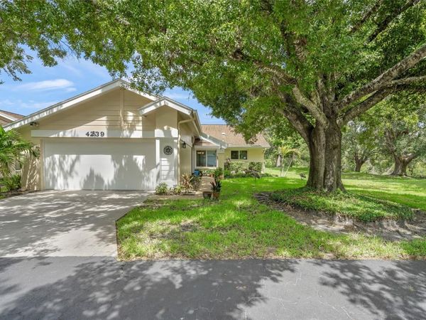 4239 CARRIAGE DRIVE, Unit 36, SARASOTA, FL 34241