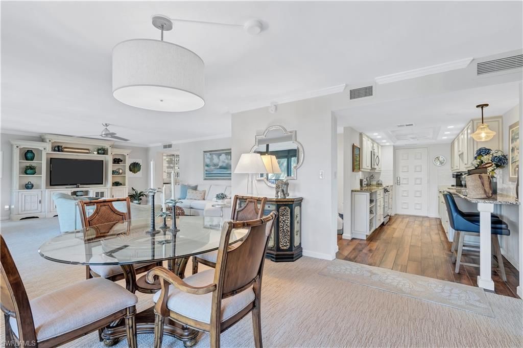 2400 Gulf Shore Blvd N, Unit 203, Naples, FL 34103 Photo