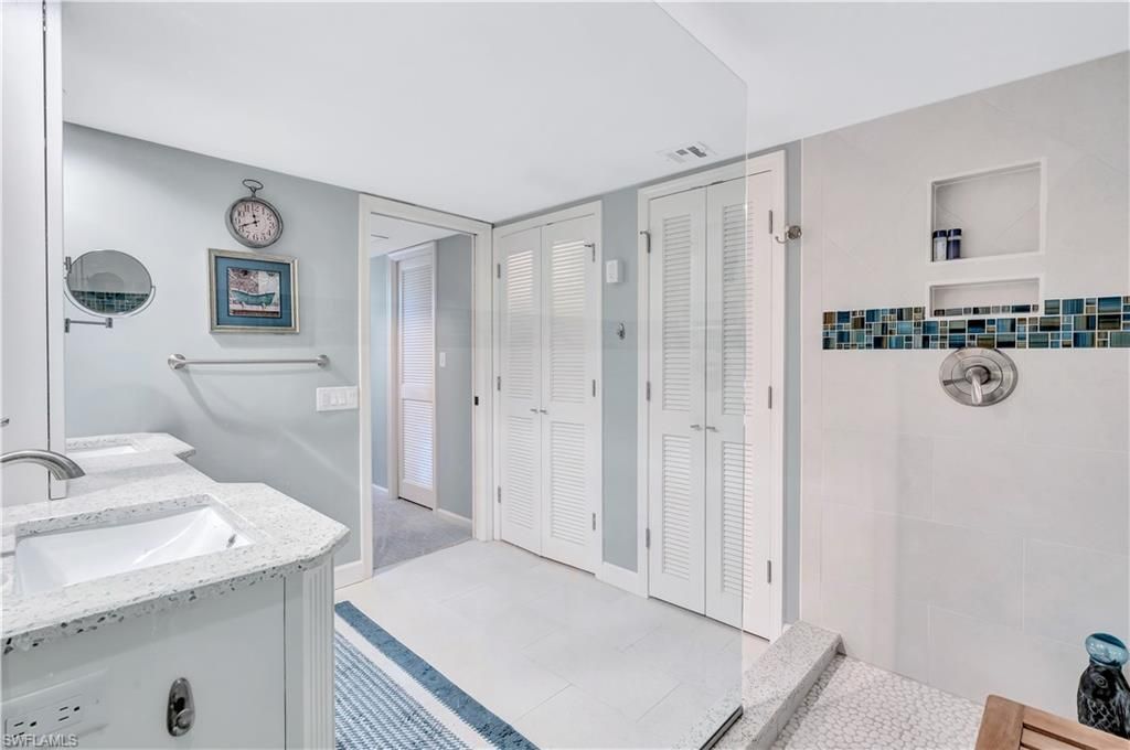 2400 Gulf Shore Blvd N, Unit 203, Naples, FL 34103 Photo