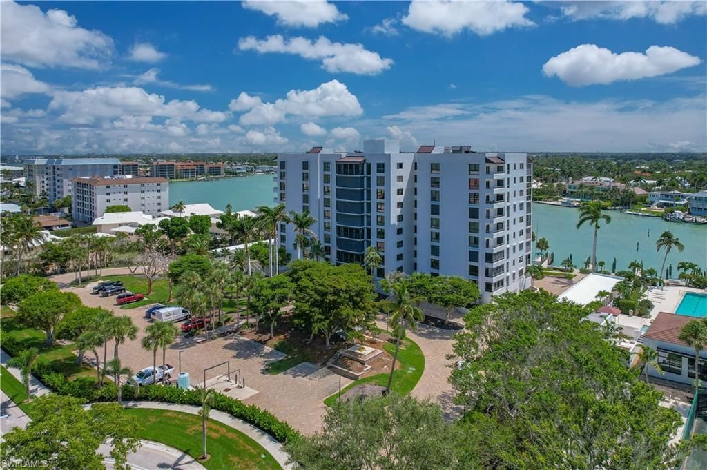 2400 Gulf Shore Blvd N, Unit 203, Naples, FL 34103 Photo
