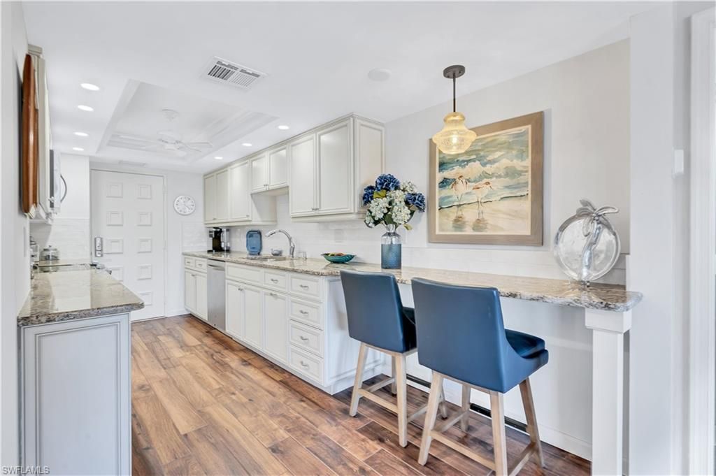 2400 Gulf Shore Blvd N, Unit 203, Naples, FL 34103 Photo