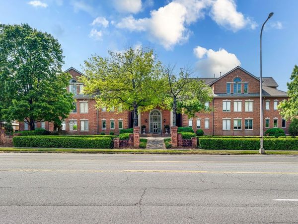 3733 West End Ave, Unit 200, Nashville, TN 37205