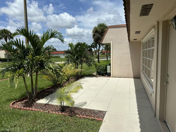 5775 W Fernley Drive W, Unit 112, West Palm Beach, FL 33415