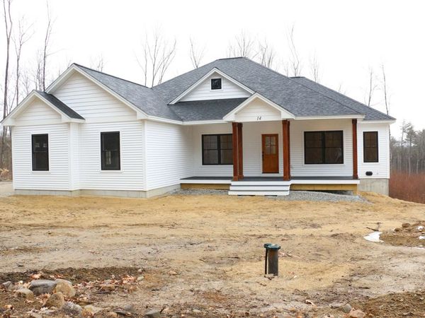 422 Dawn Court, Unit 23, Pembroke, NH 03275