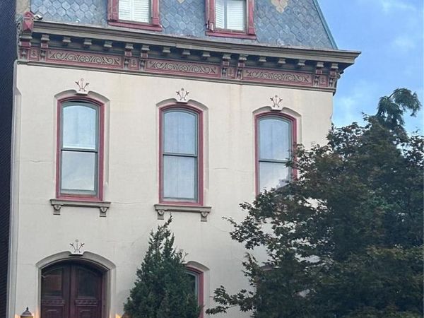 2222 S 12th Street, St Louis, MO 63104