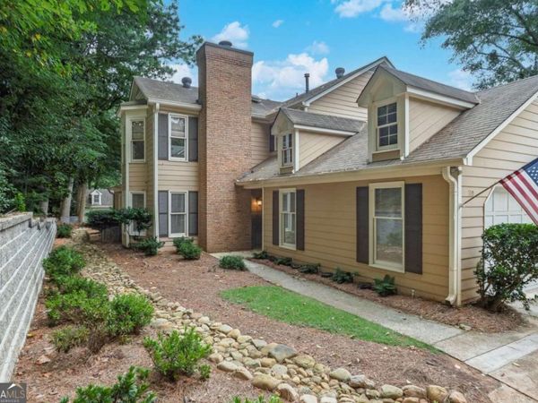 110 Great Oaks Lane, Roswell, GA 30075