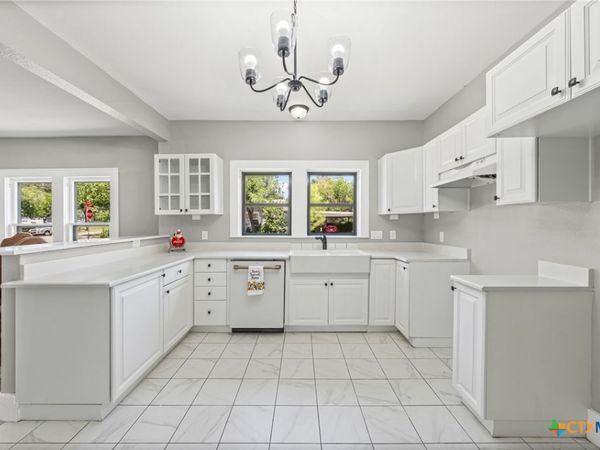 617 N Beal Street, Belton, TX 76513