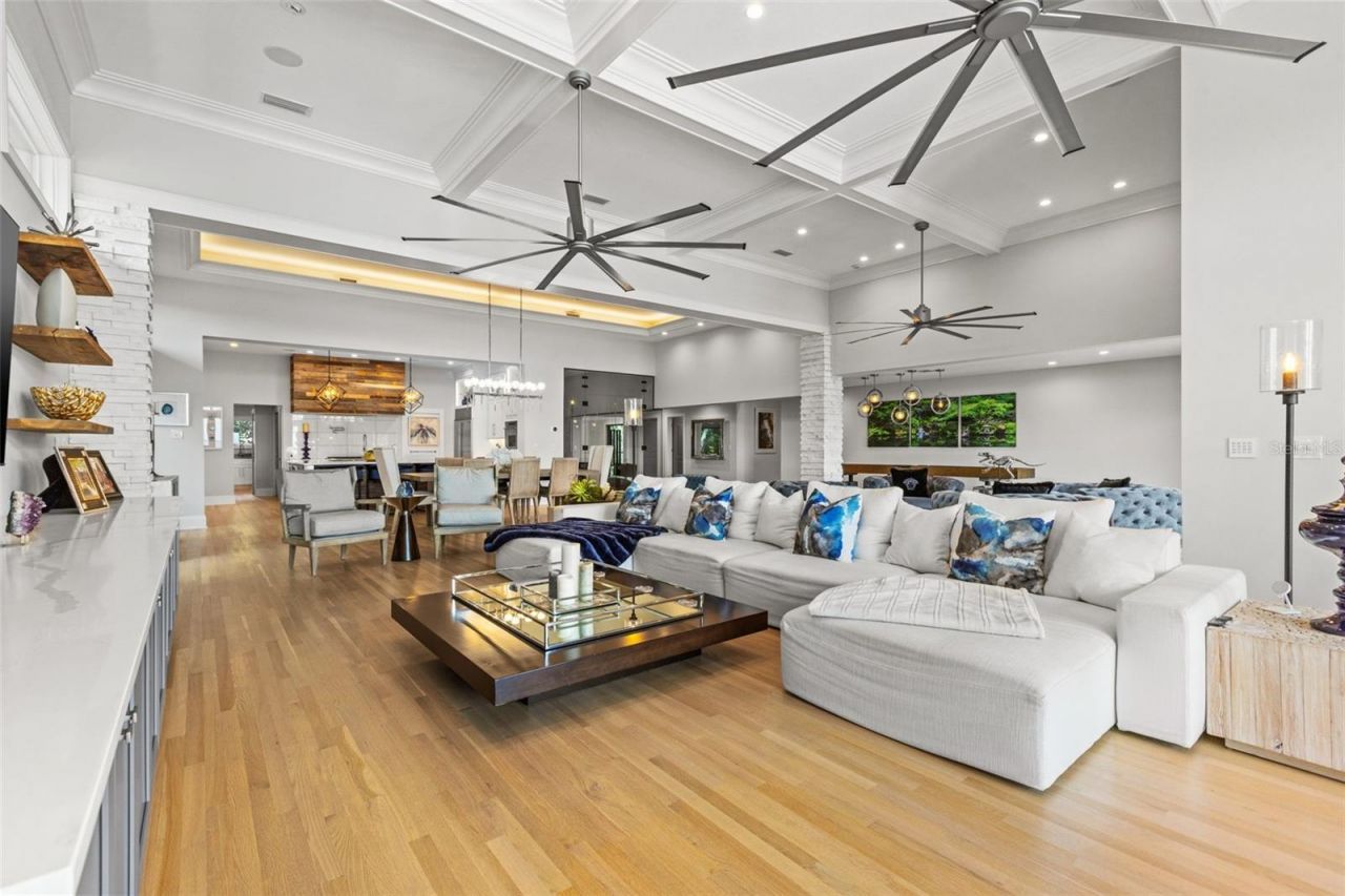 1365 Brightwaters Boulevard Ne, Saint Petersburg, FL 33704 Photo