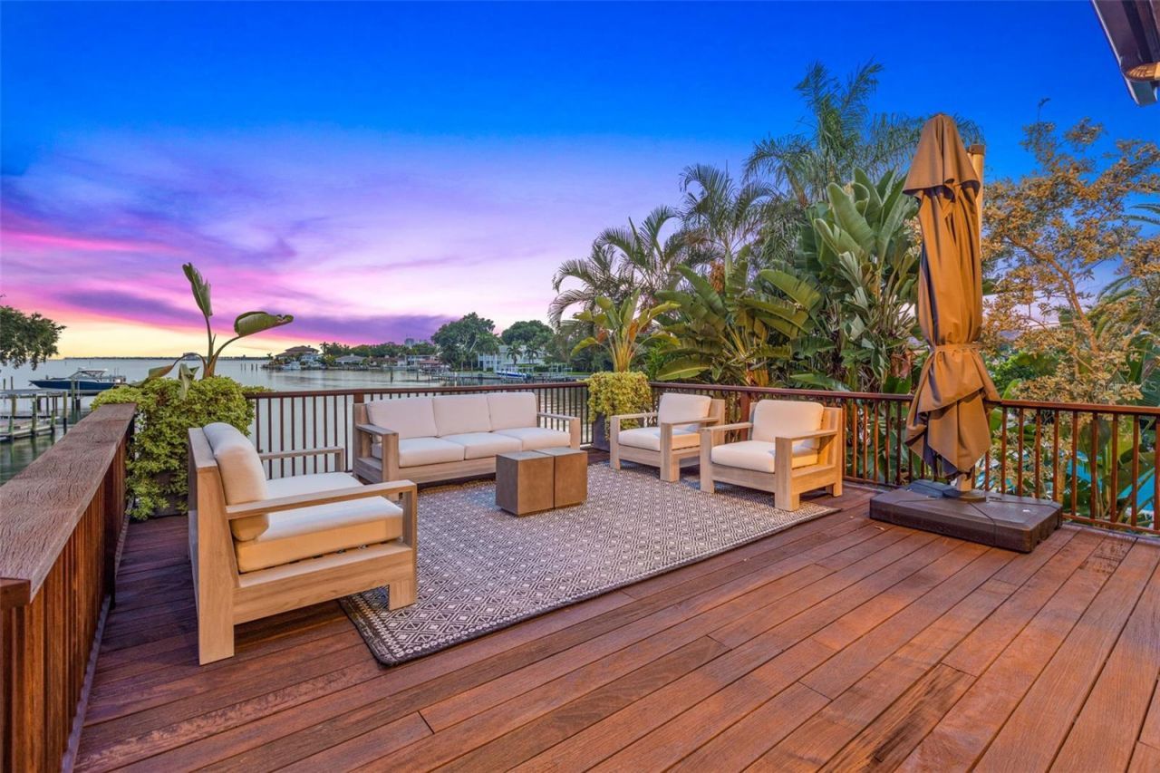 1365 Brightwaters Boulevard Ne, Saint Petersburg, FL 33704 Photo