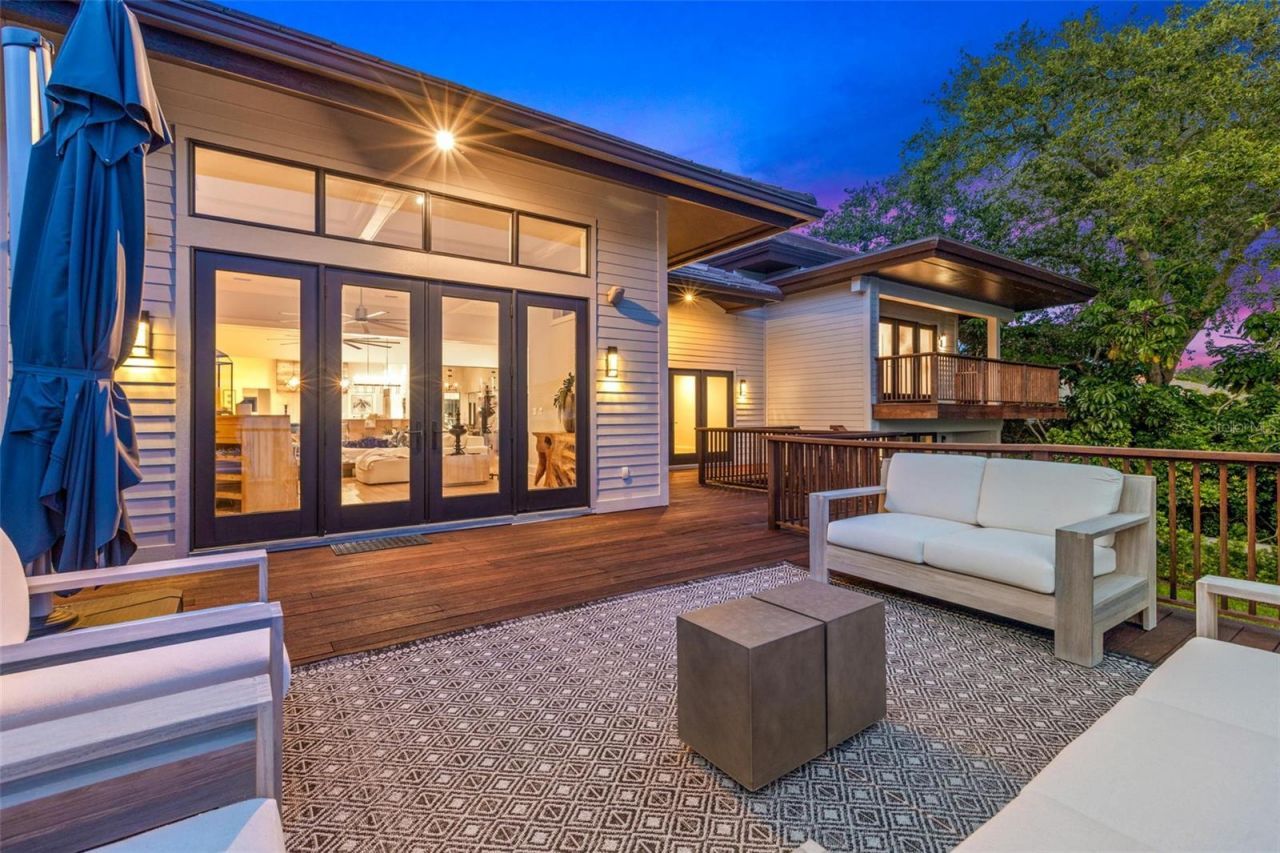 1365 Brightwaters Boulevard Ne, Saint Petersburg, FL 33704 Photo